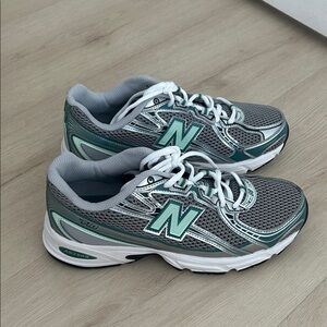 New Balance Gray and Mint Running Shoes